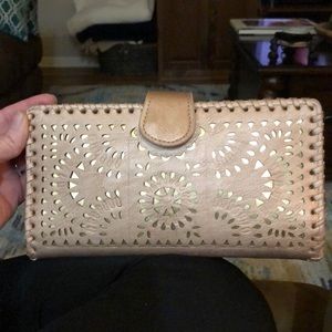 Francesco’s wallet. It is oversized!